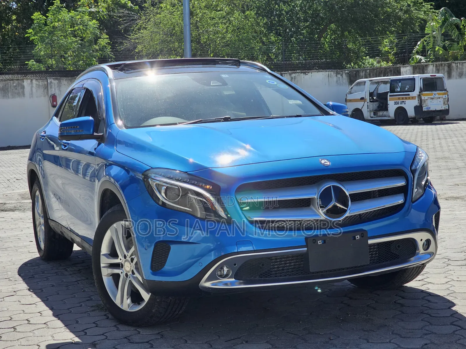 Mercedes-Benz GLA 250 2019 Blue