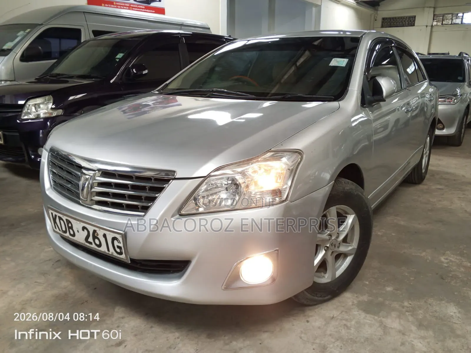 Toyota Premio 2017 Silver
