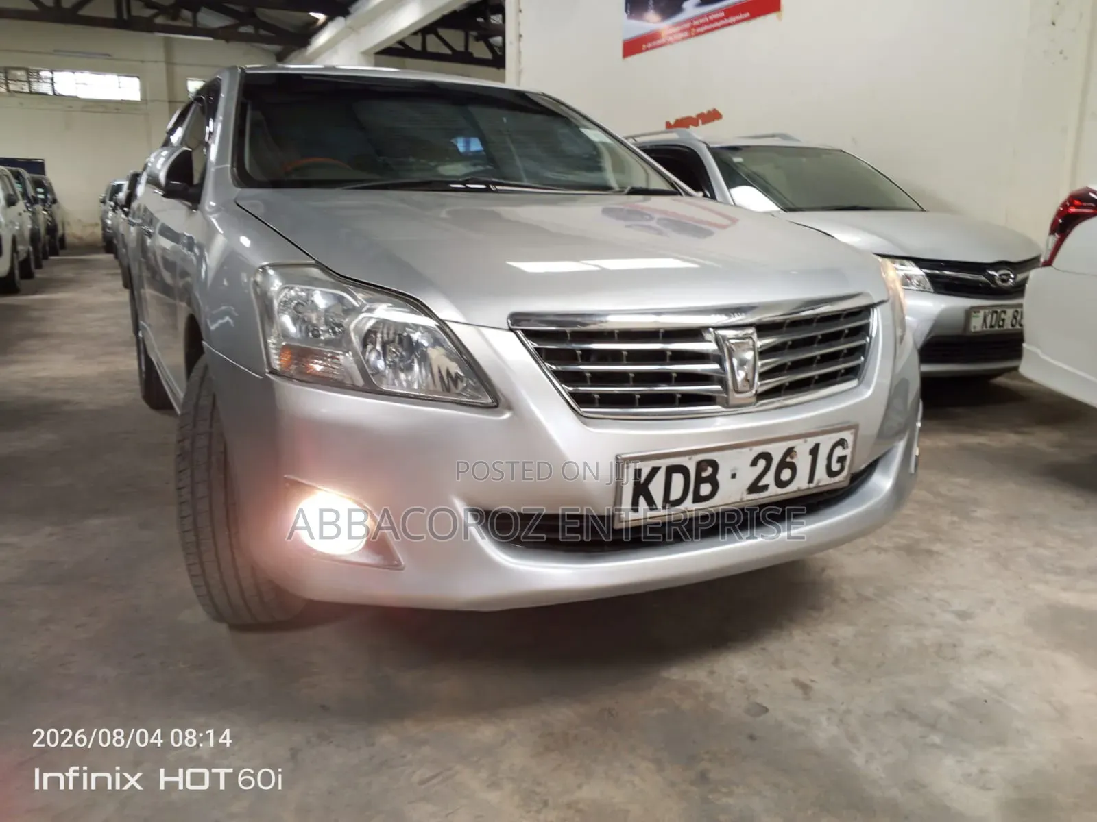 Toyota Premio 2017 Silver