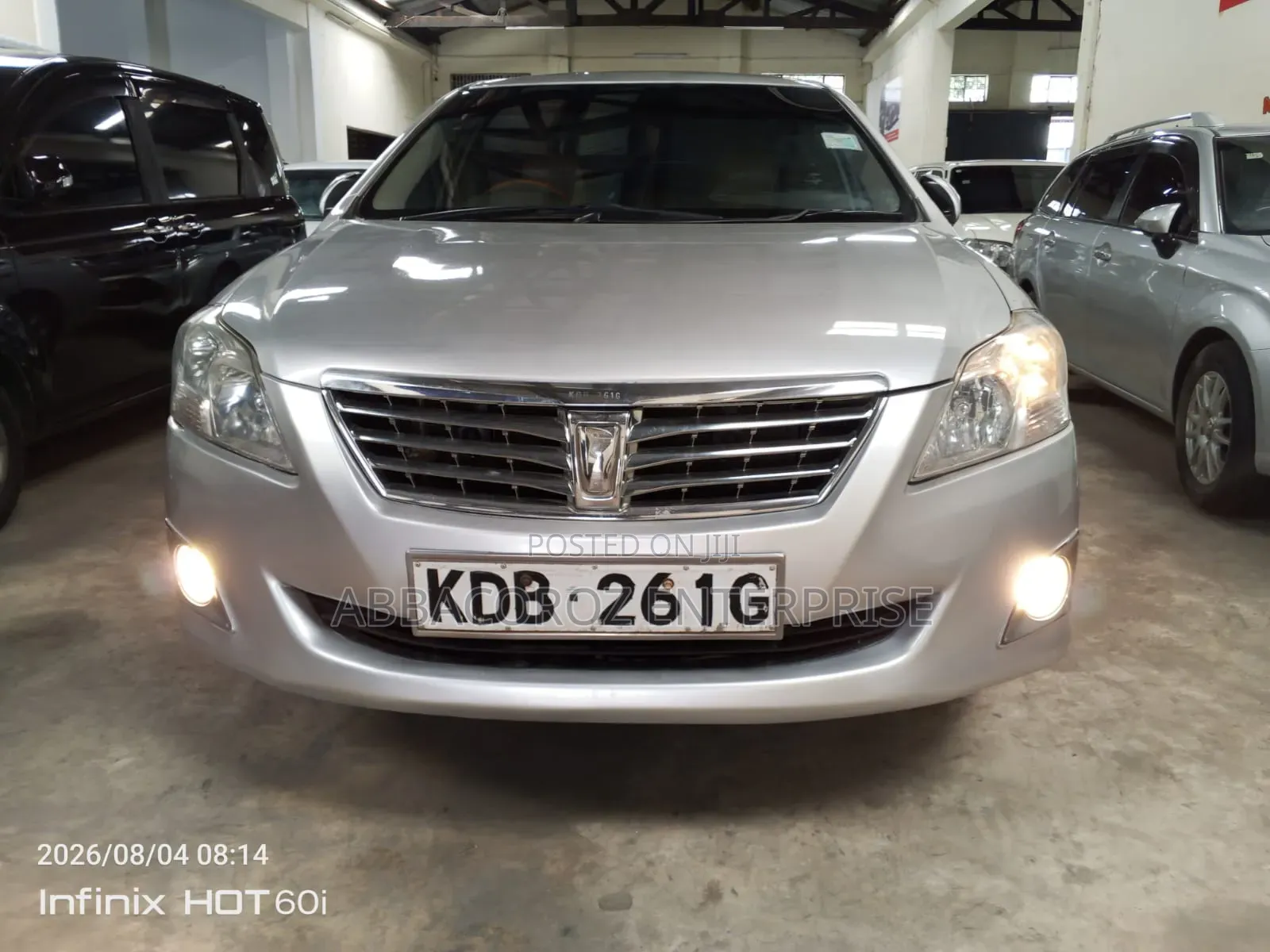 Toyota Premio 2017 Silver