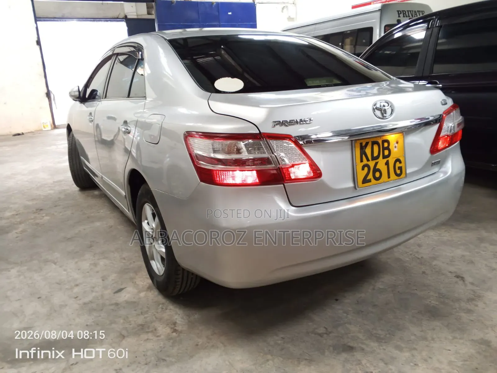Toyota Premio 2017 Silver
