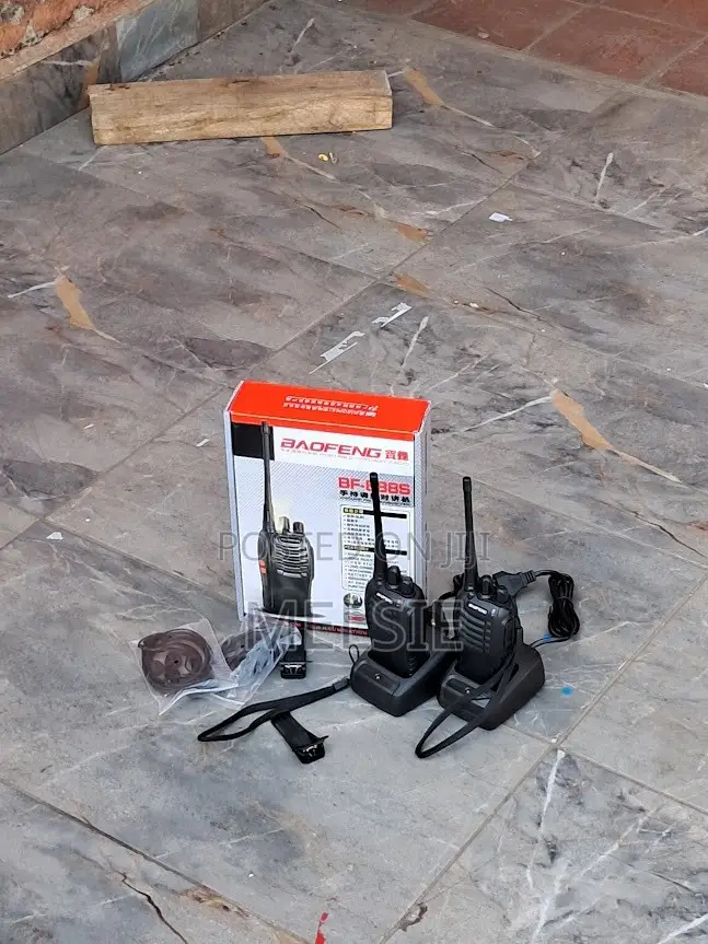 Baofeng 888S Walkie Talkie Set With Accessories