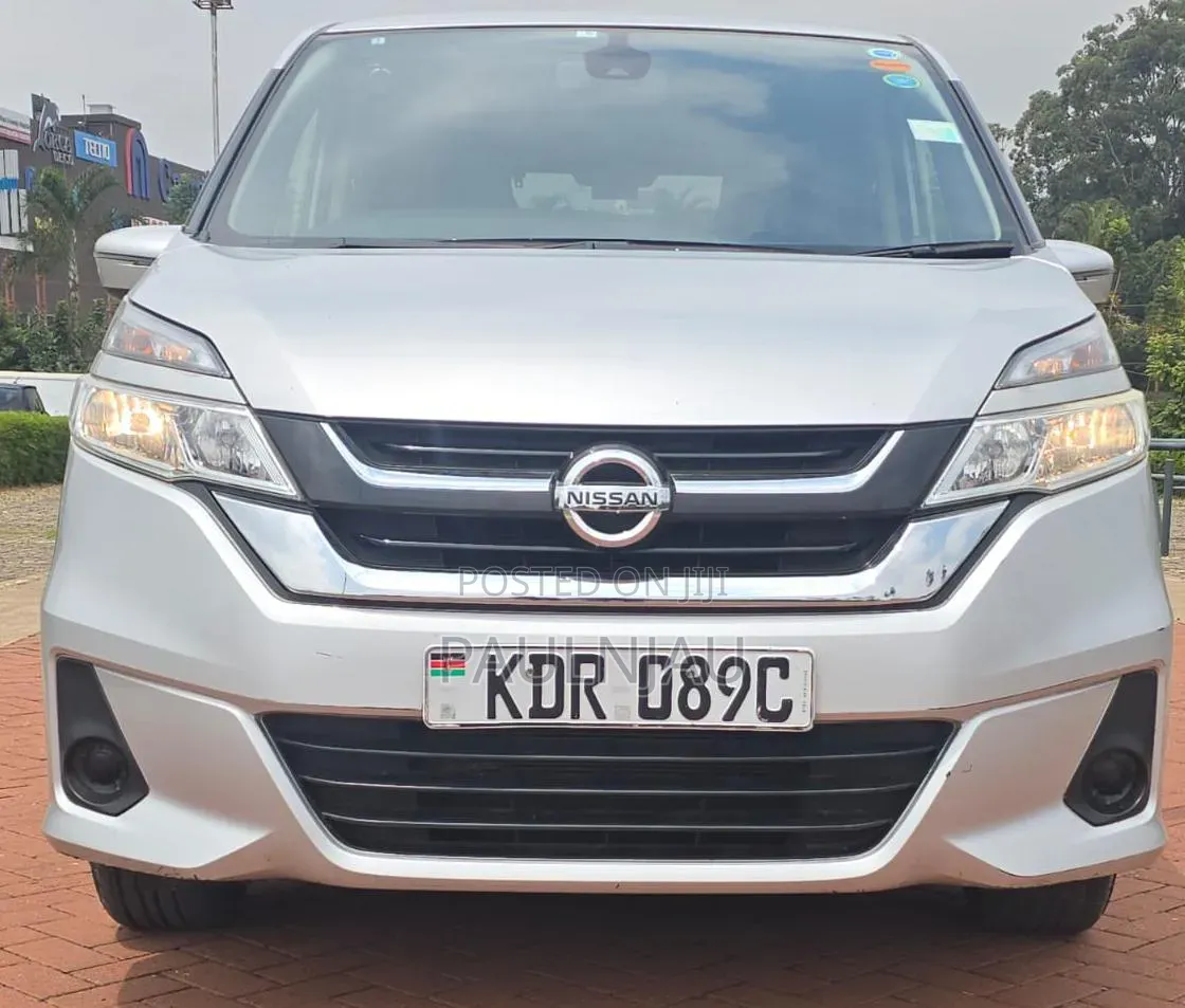 Nissan Serena 2017
