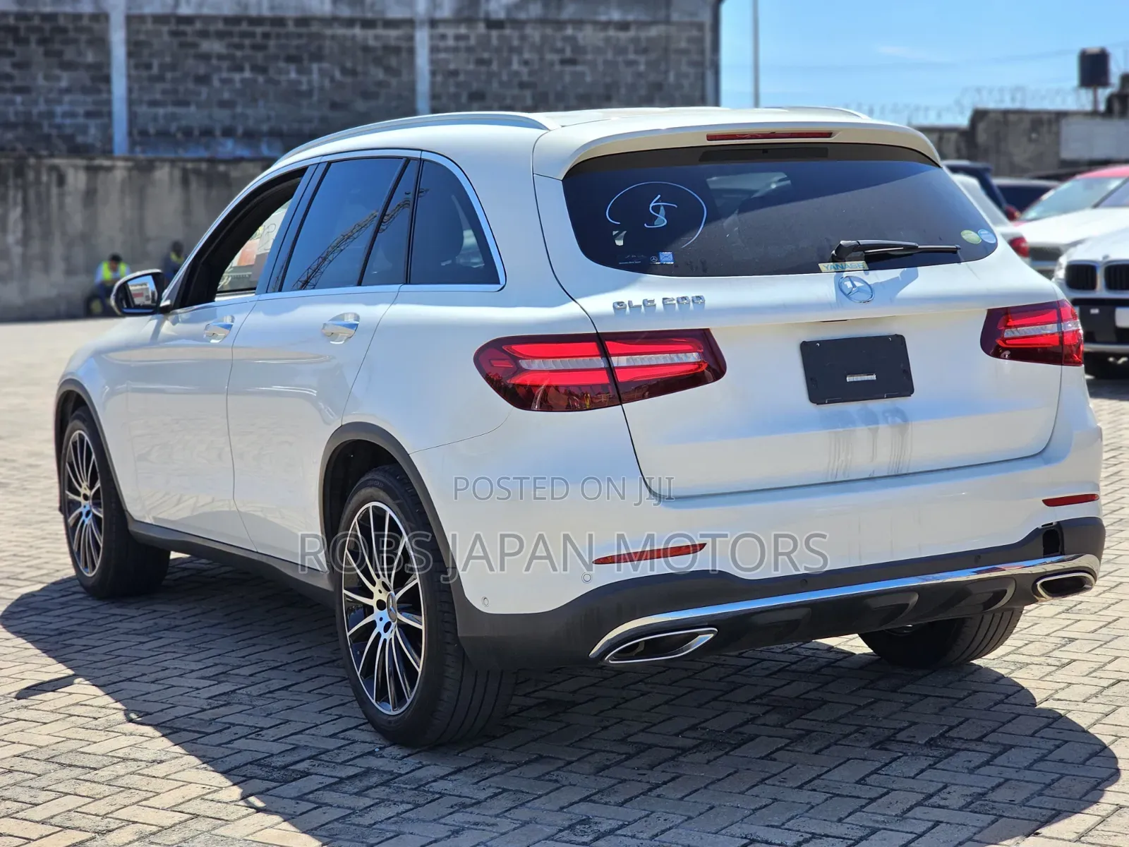 Mercedes-Benz GLC-Class 2018 Off white