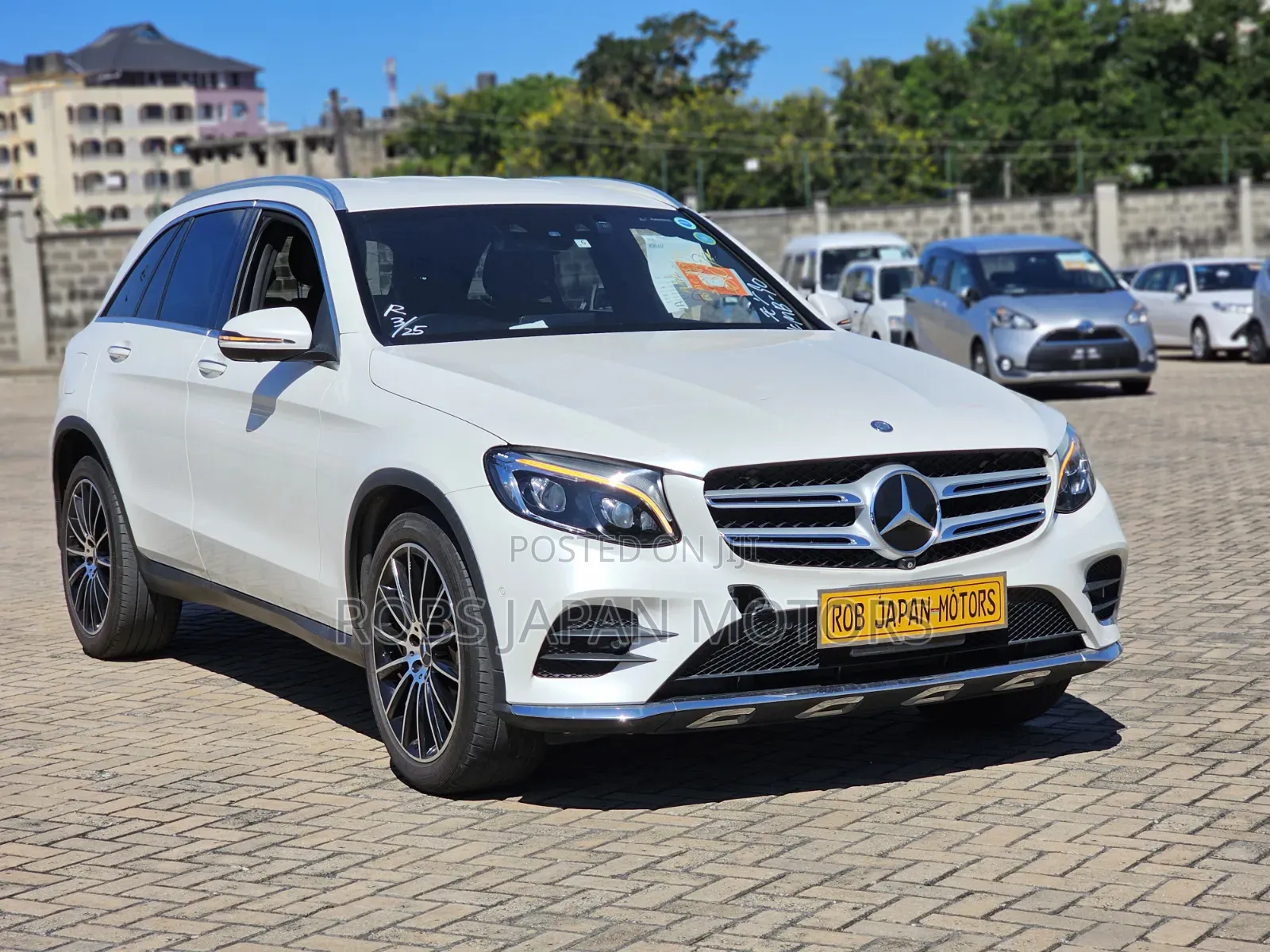Mercedes-Benz GLC-Class 2018 Off white