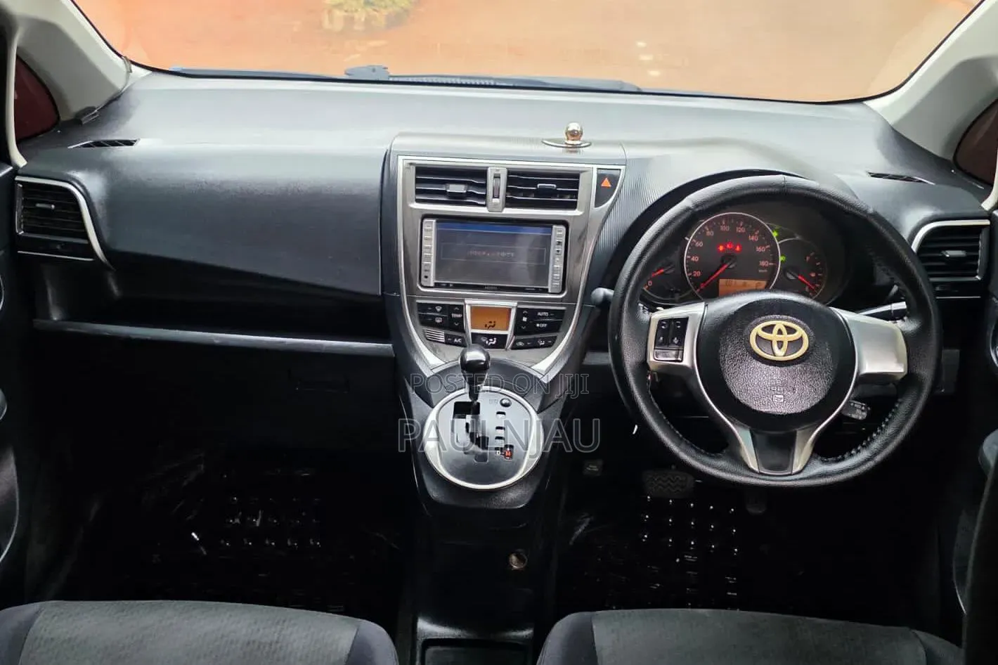 Toyota Ractis 2012 White
