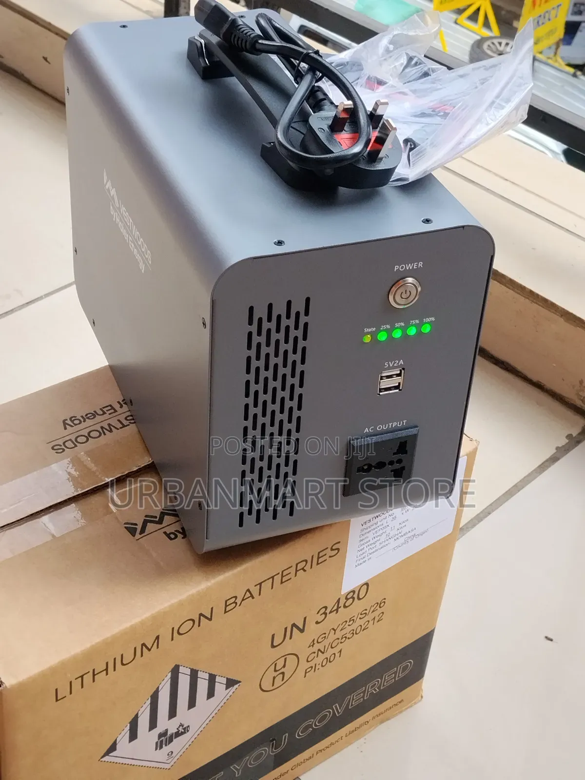 Vestwoods 1KVA 1KW Portable Power Station 1004Wh LiFePO4