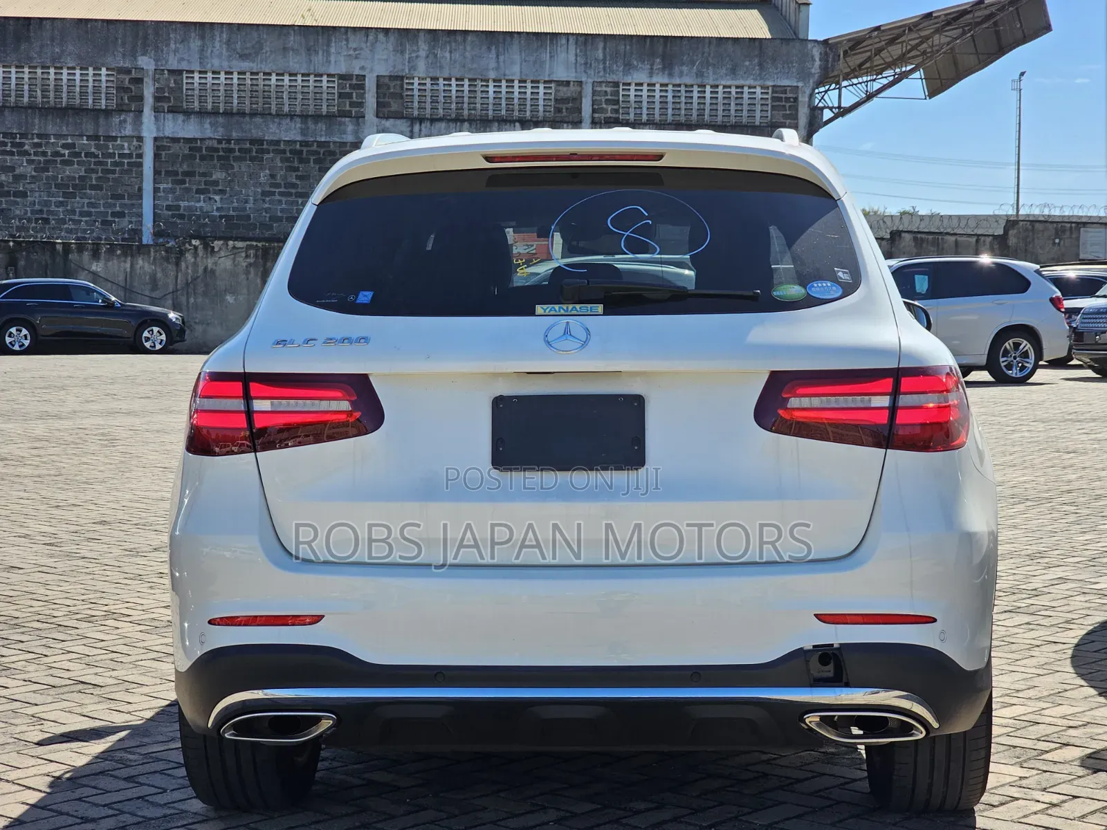 Mercedes-Benz GLC-Class 2018 Off white