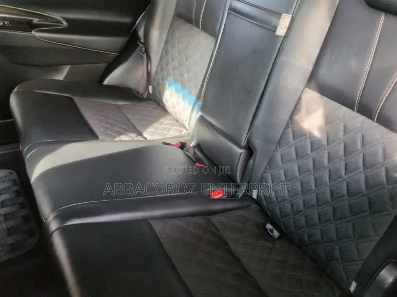 Toyota Harrier 2019 Black
