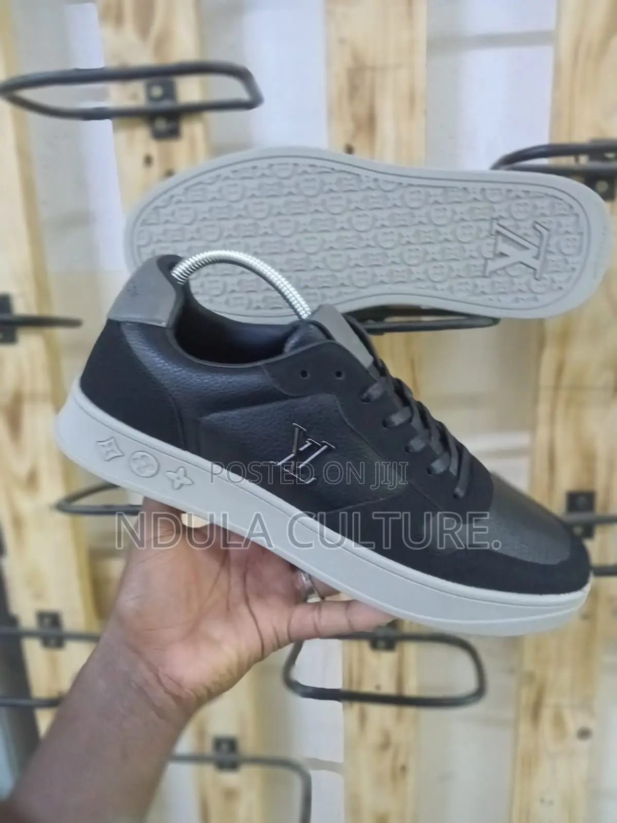 Smart Louis Vuitton Formal Casuals