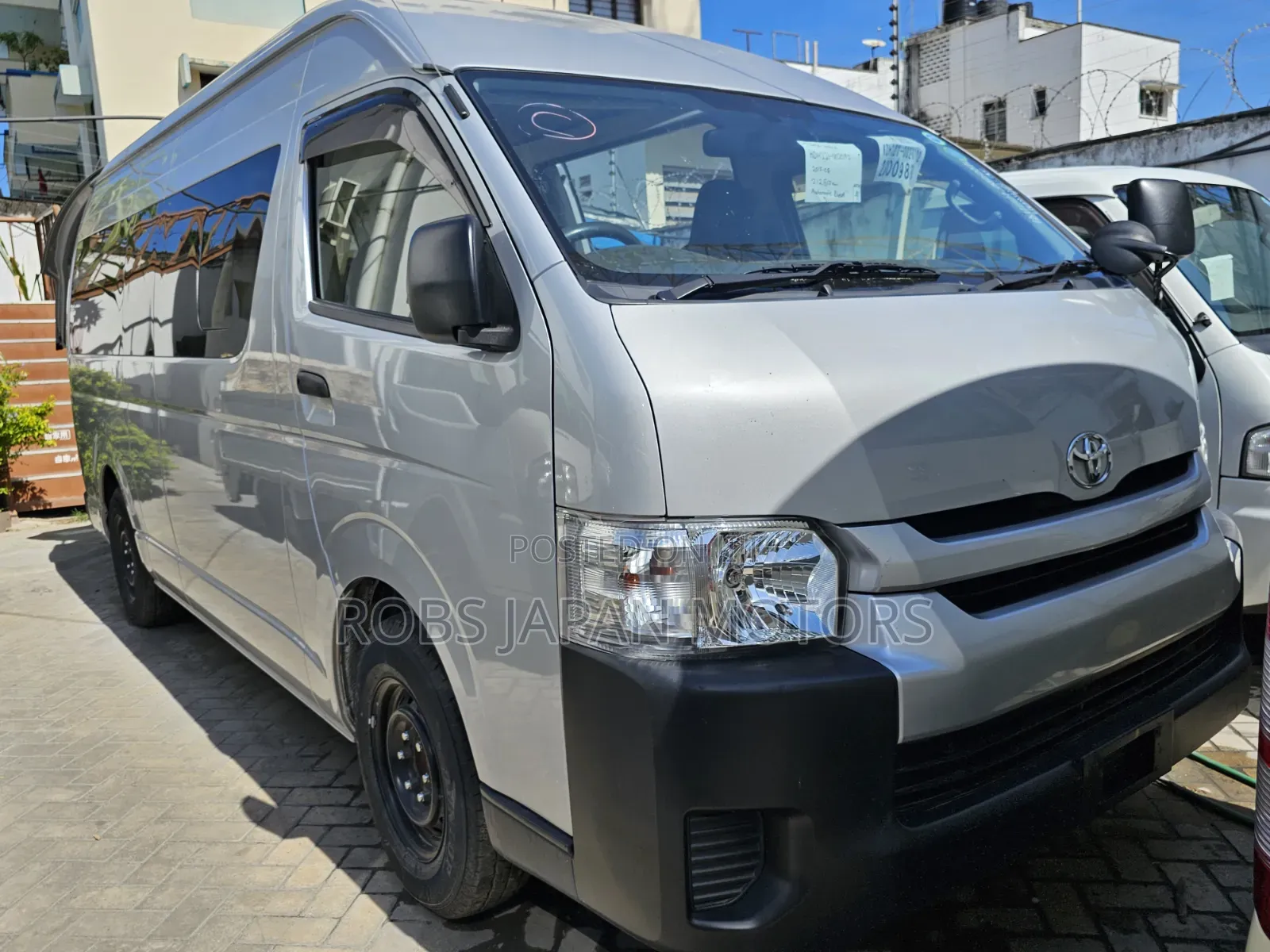 Toyota HiAce 2019
