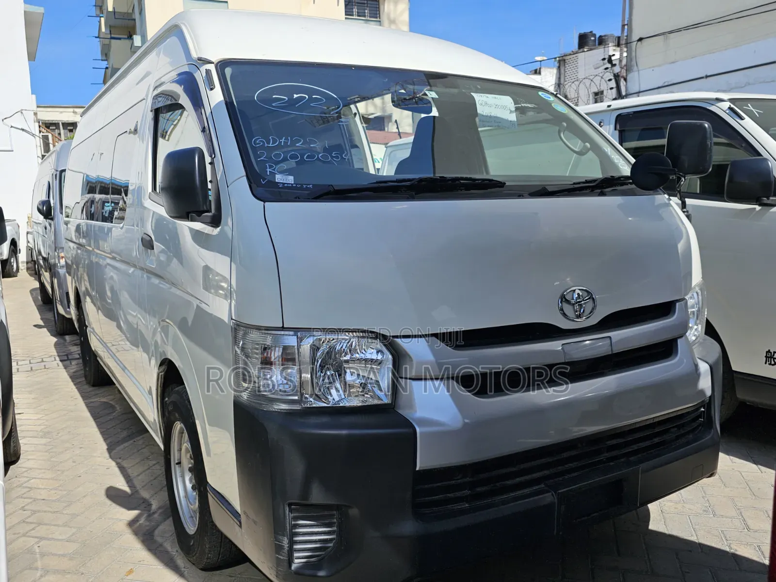 Toyota HiAce 2019 White