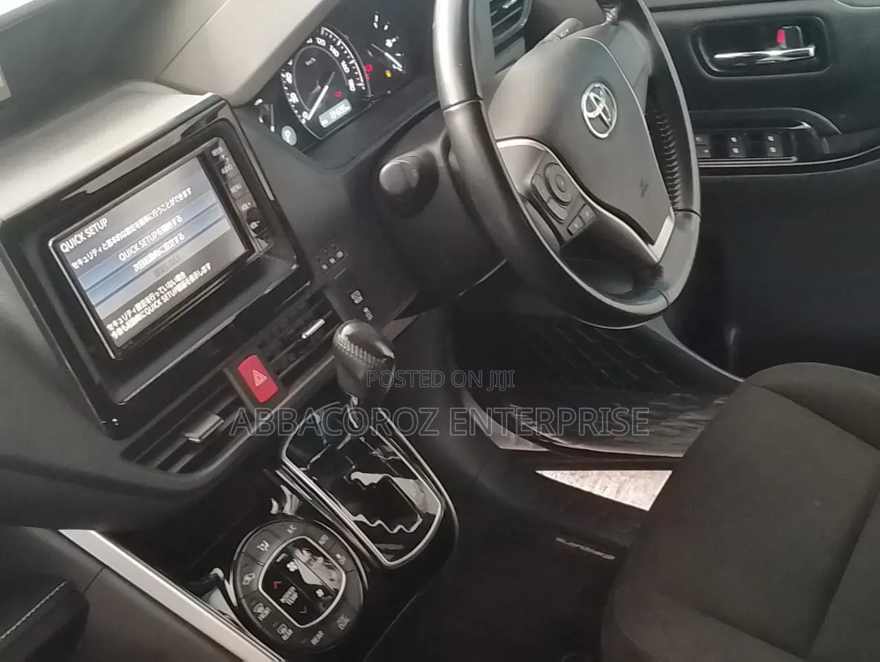 Toyota Esquire 2019 Silver
