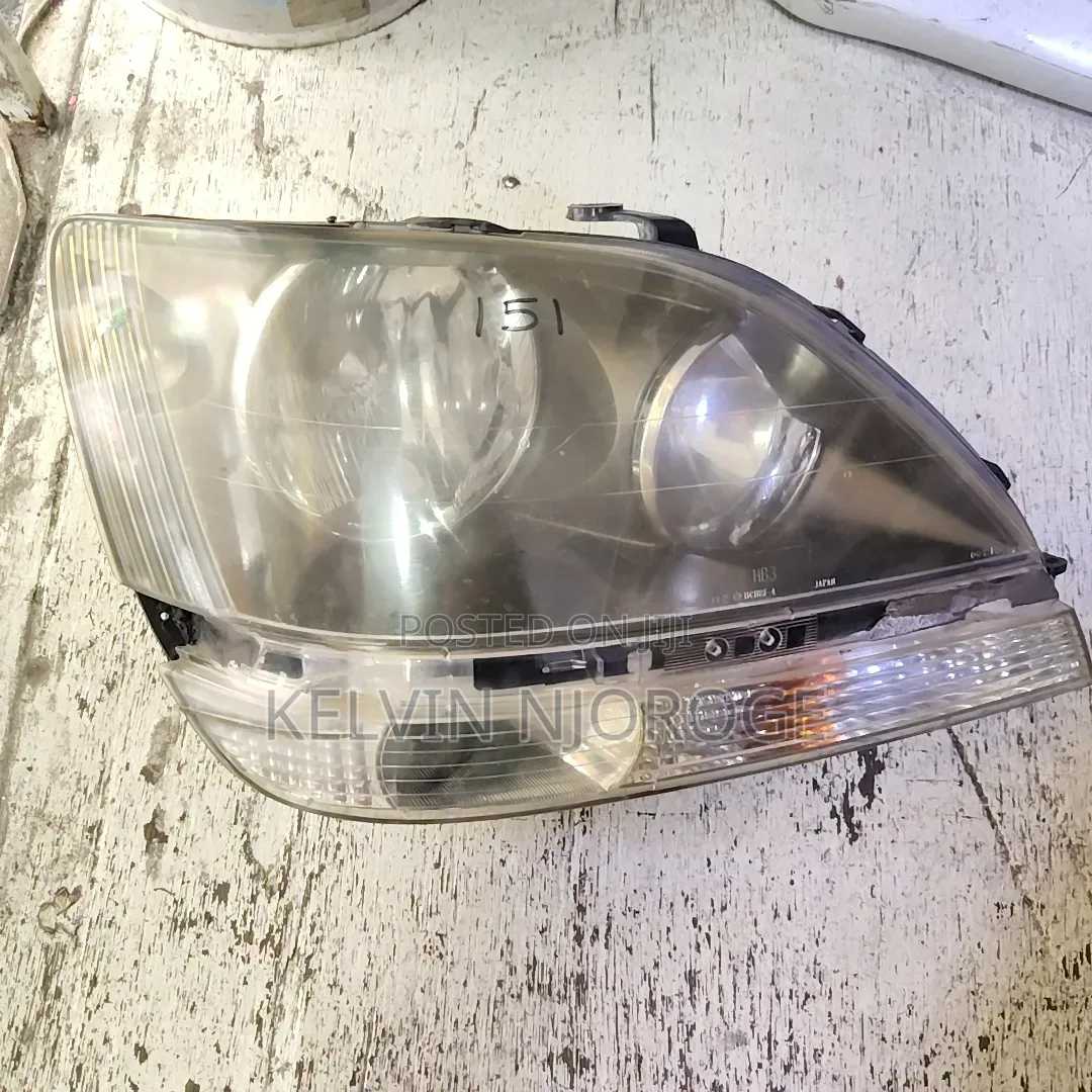 Toyota Harrier Non Xenon Headlight