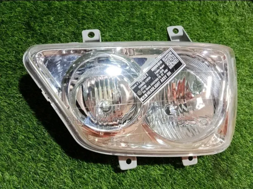 Headlight Assy Rh Daihatsu Terios Lucia