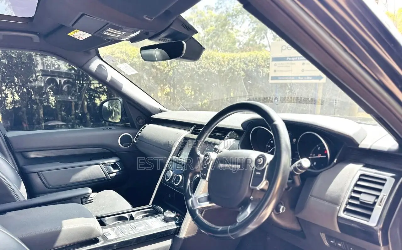 Land Rover Discovery 2017 Black