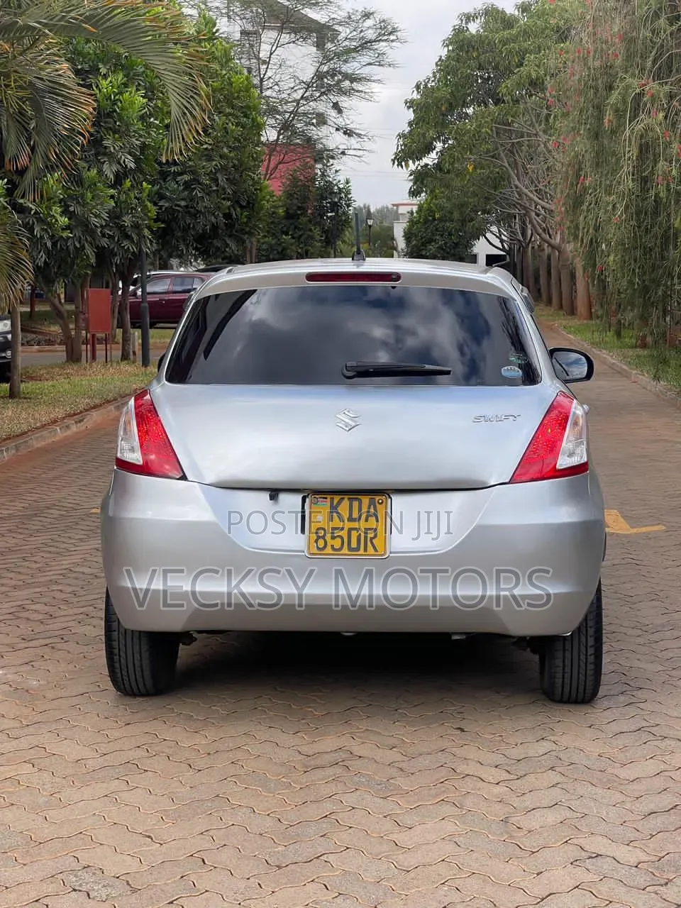 Suzuki Swift 2013 Silver