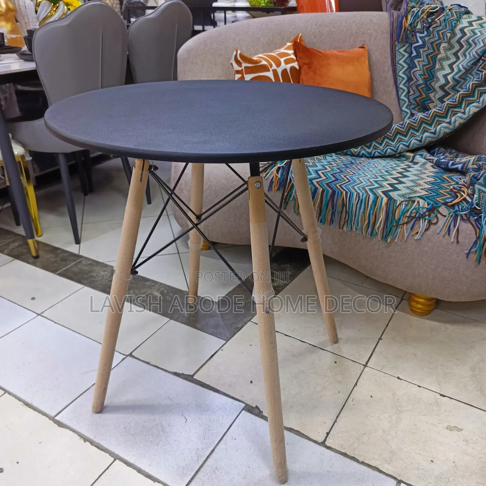 Round Black Eames Table – Modern Dining & Side Table