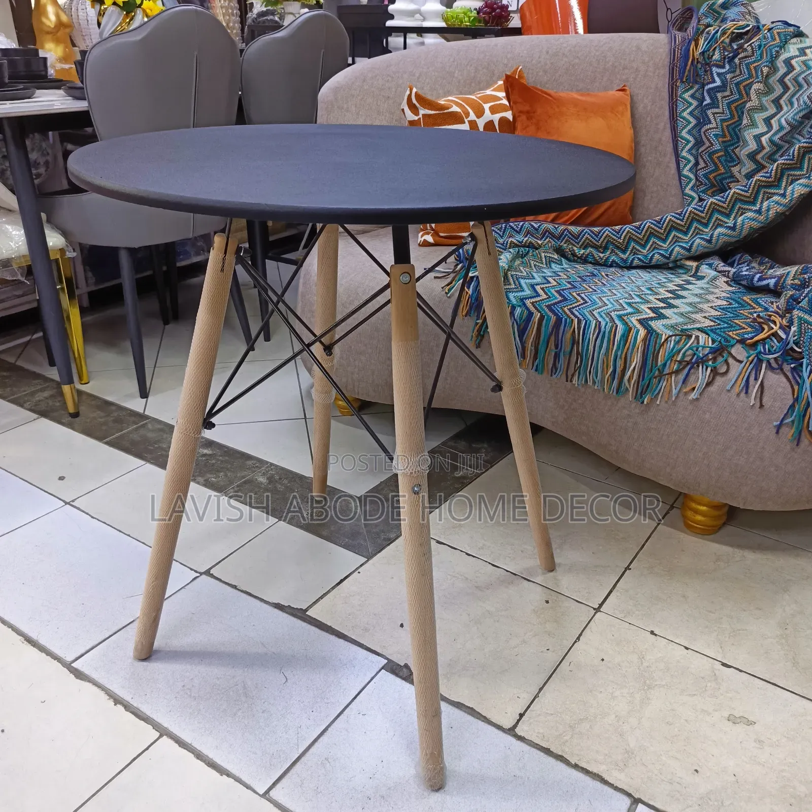 Round Black Eames Table – Modern Dining & Side Table