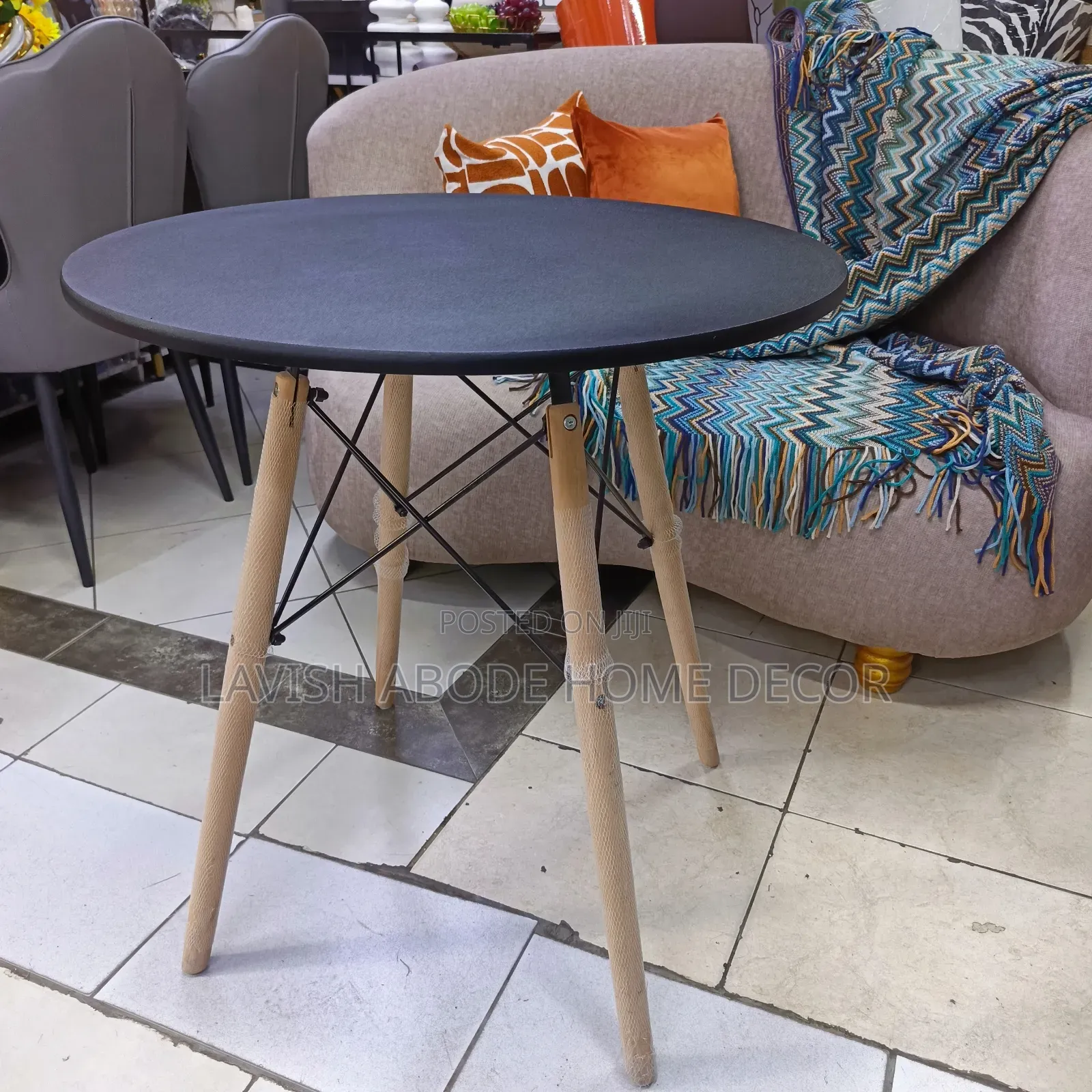 Round Black Eames Table – Modern Dining & Side Table