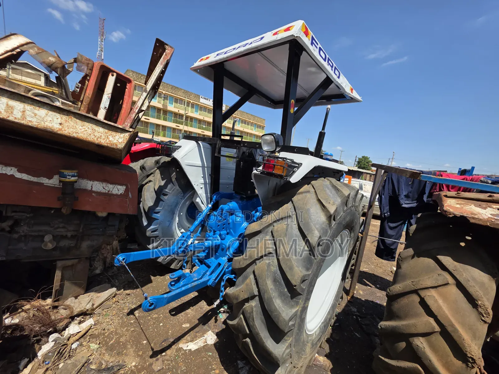 6600 Ford Tractor