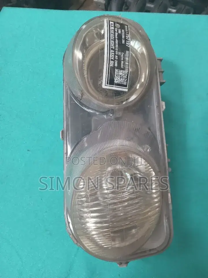 Headlight Assy Rh Honda Integra Db6 1995