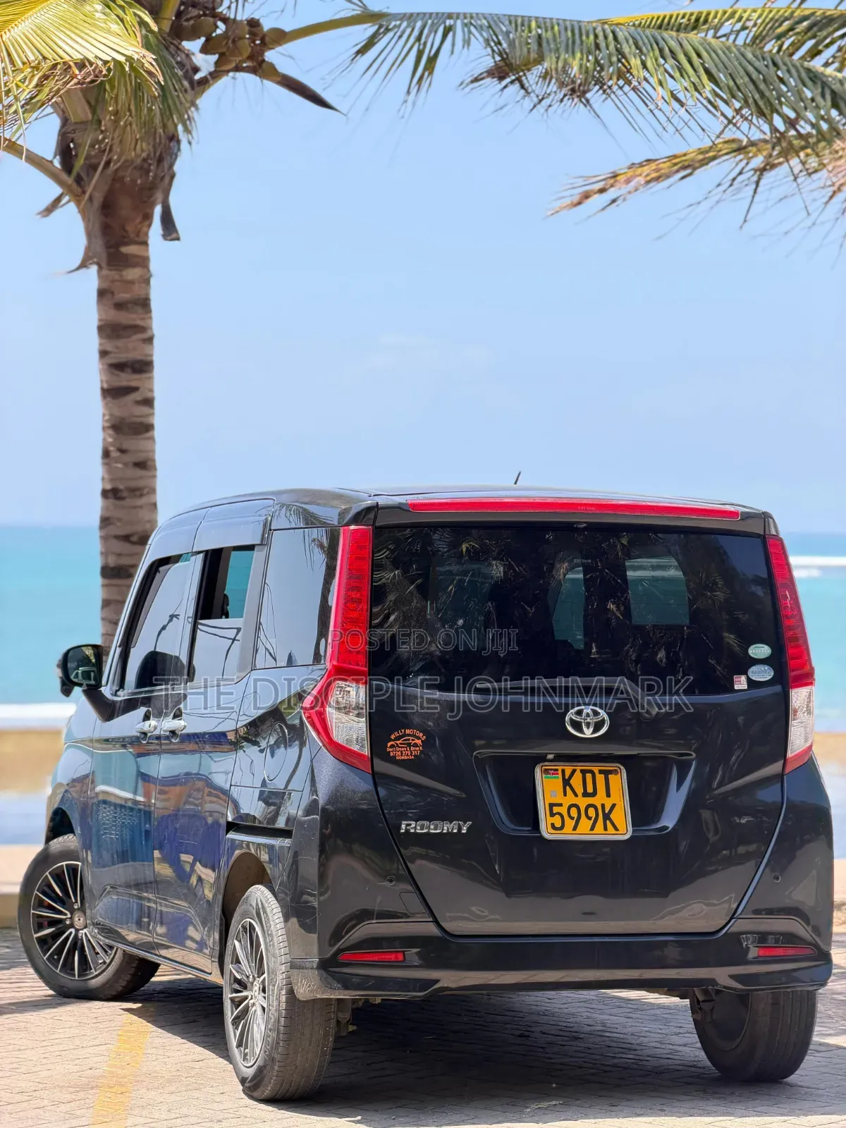 Toyota Roomy 2017 Black