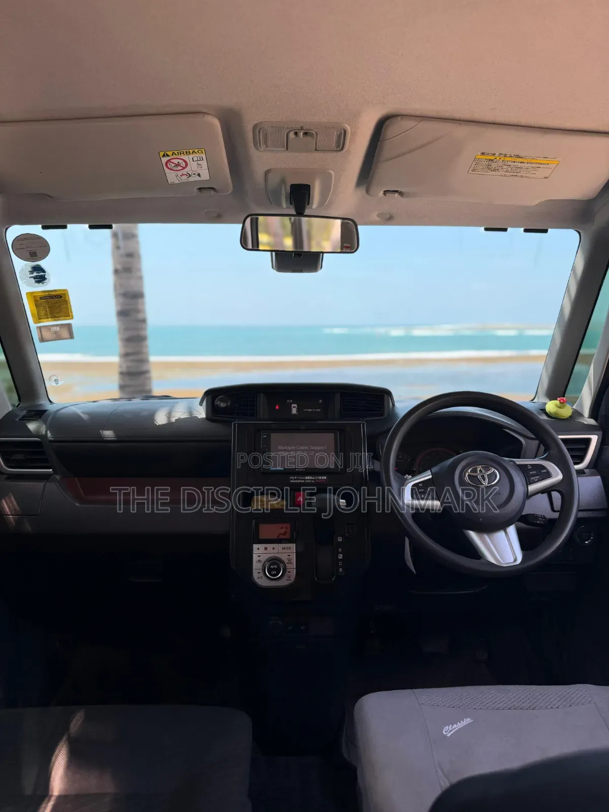 Toyota Roomy 2017 Black