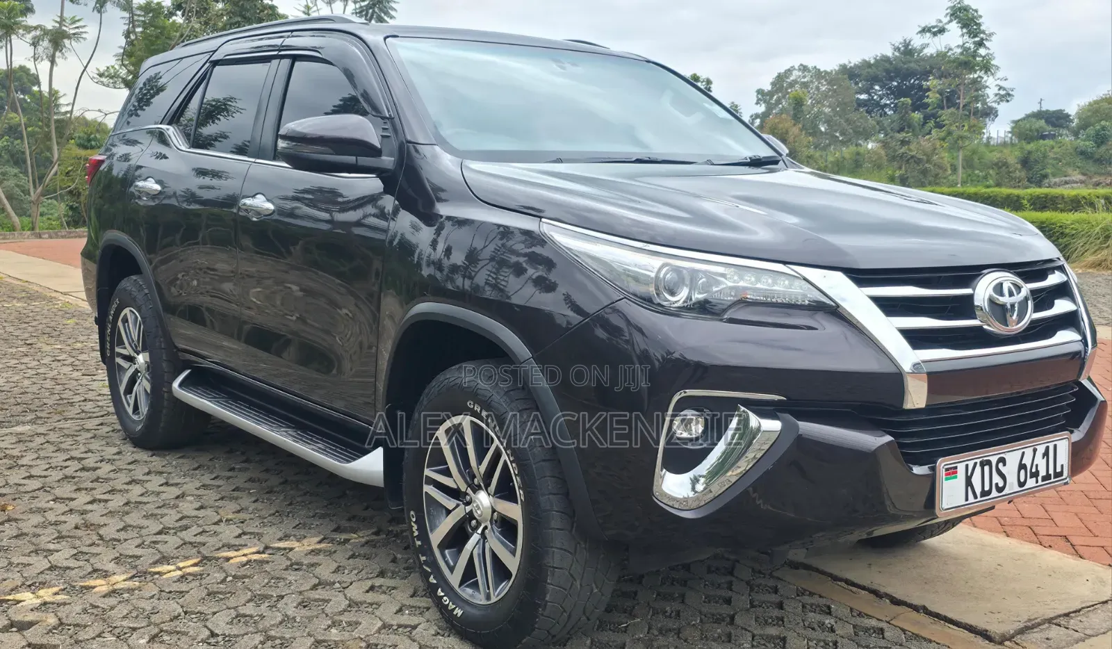 Toyota Fortuner 2018 Black