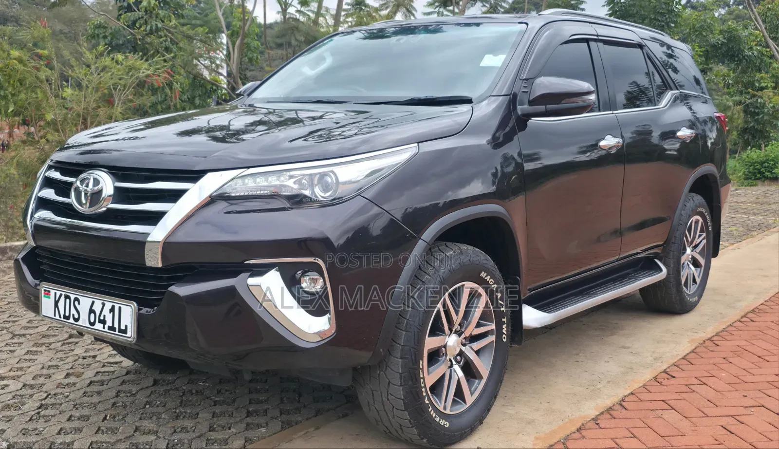 Toyota Fortuner 2018 Black