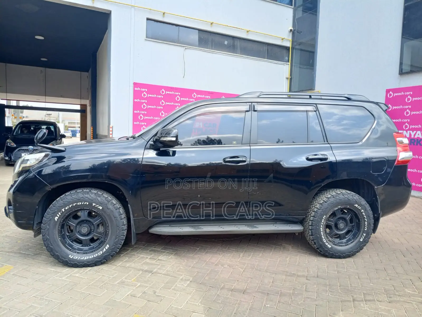 Toyota Land Cruiser Prado 2016 Black