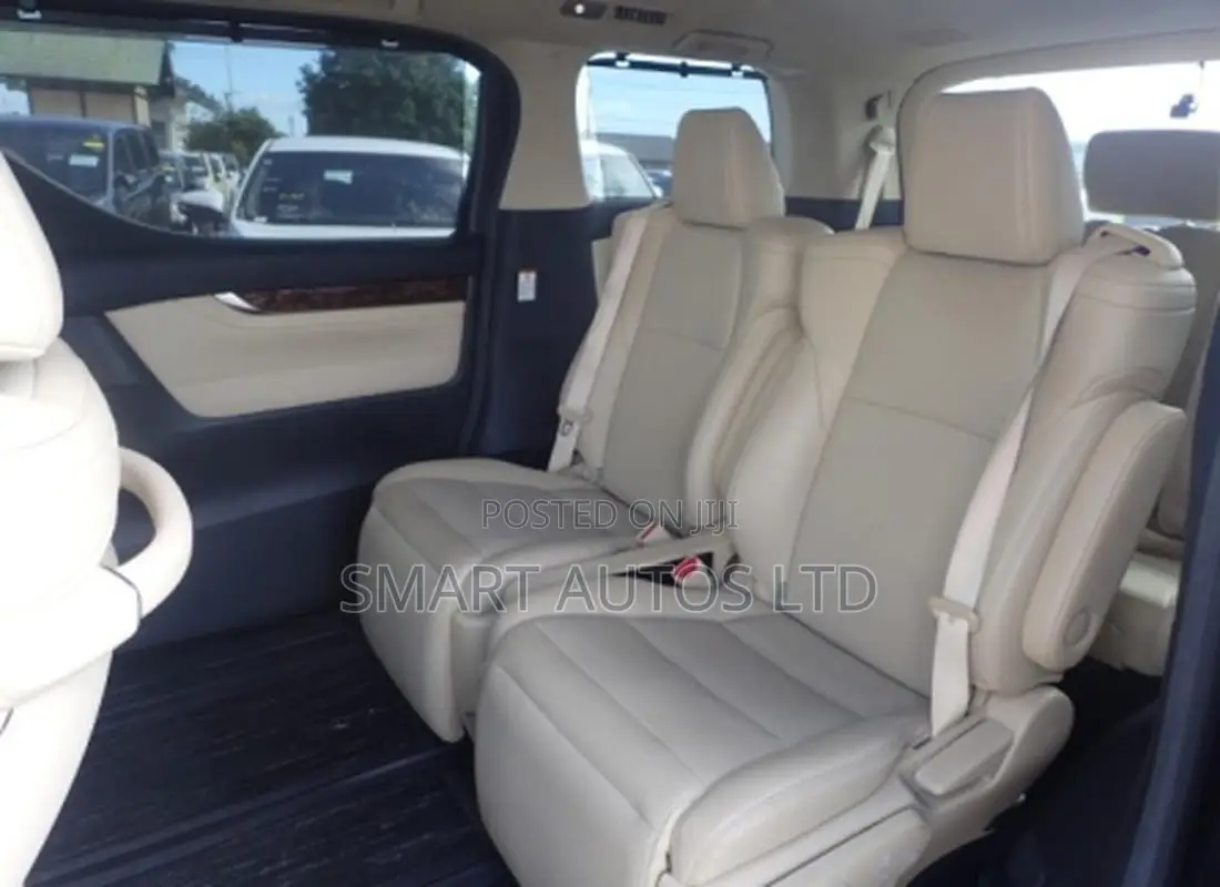 Toyota Vellfire Hybrid Executive Lounge E-Four 7-Seater 2019 Black