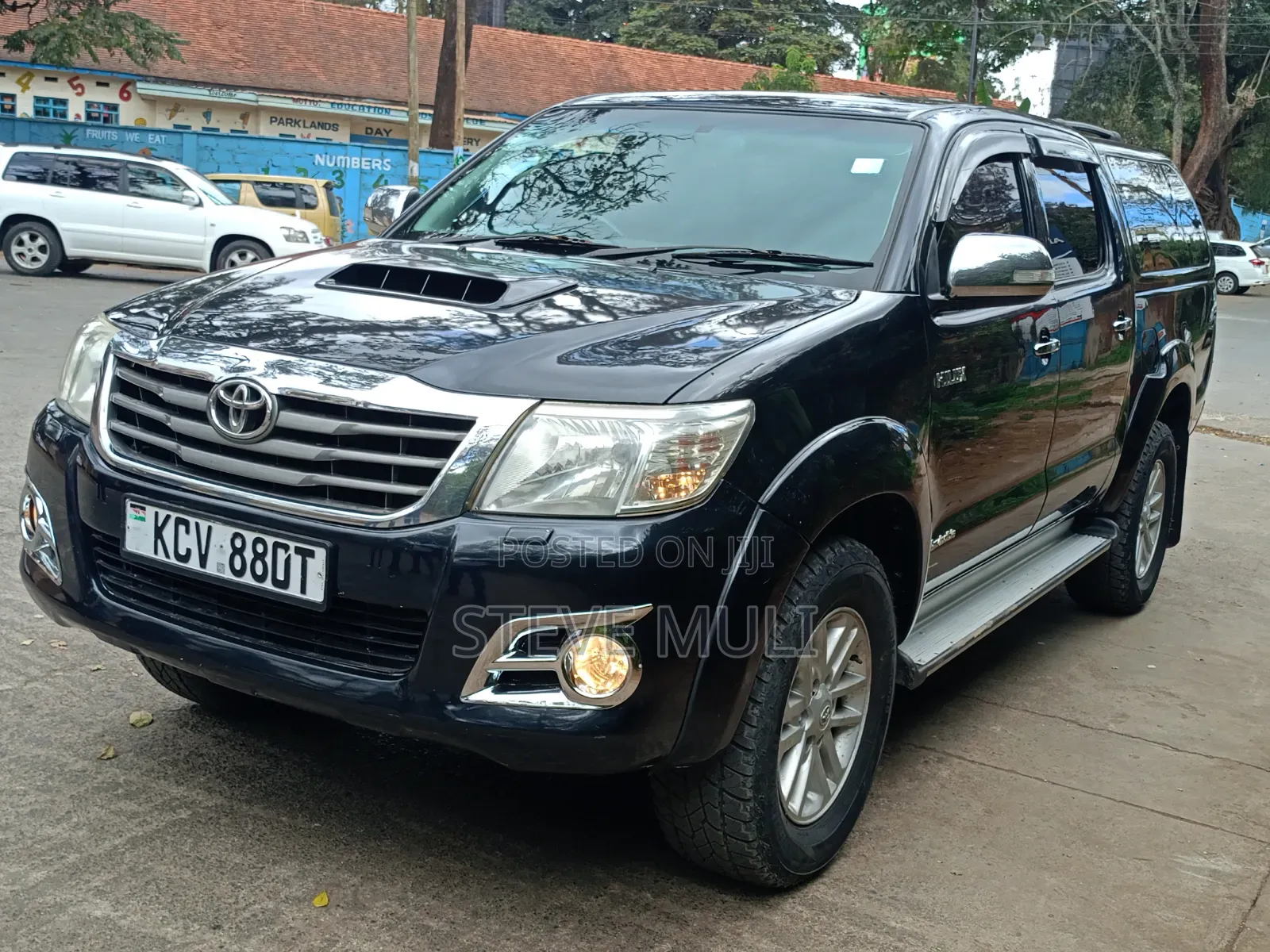 Toyota Hilux 2012 Matt Black