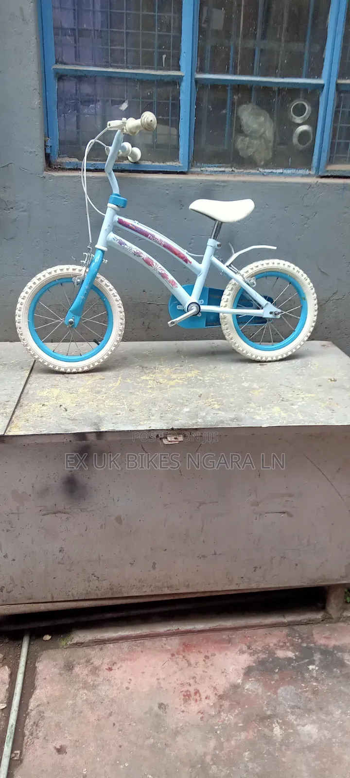 Ex UK Size 14 FROZEN Bicycle for 4 Yr Old Kid