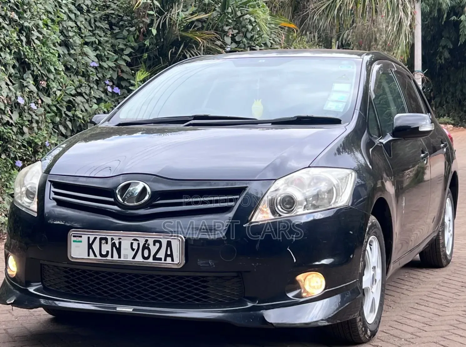 Toyota Auris 2011 Blue