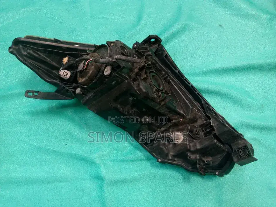 Headlight Assy Rh Honda Freed Gb3 2009