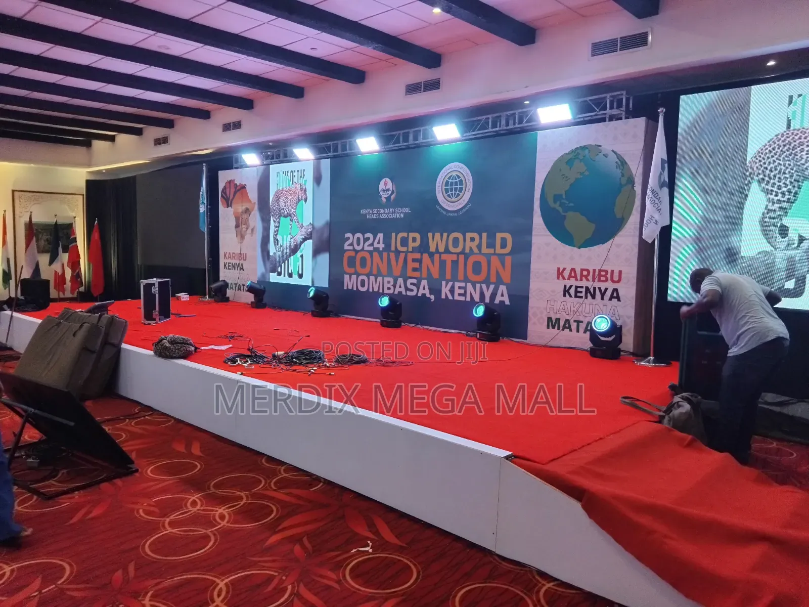 Event's Stage Set Up, Stage Set Up