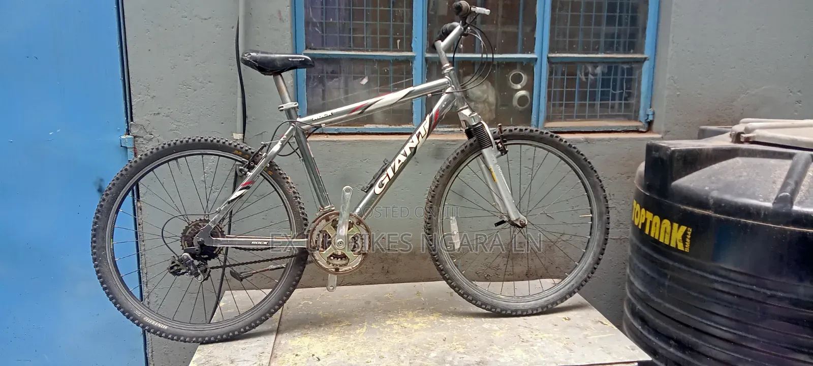 Ex UK Size 26 GIANT BICYCLE 21 SPEED