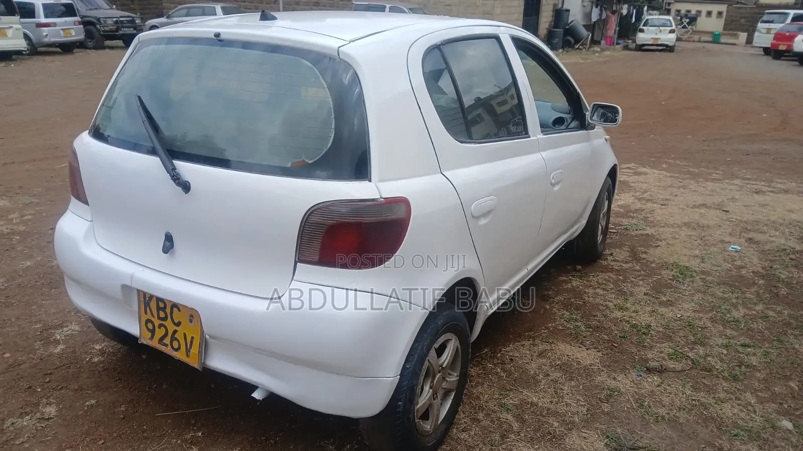 Toyota Vitz 2001 White