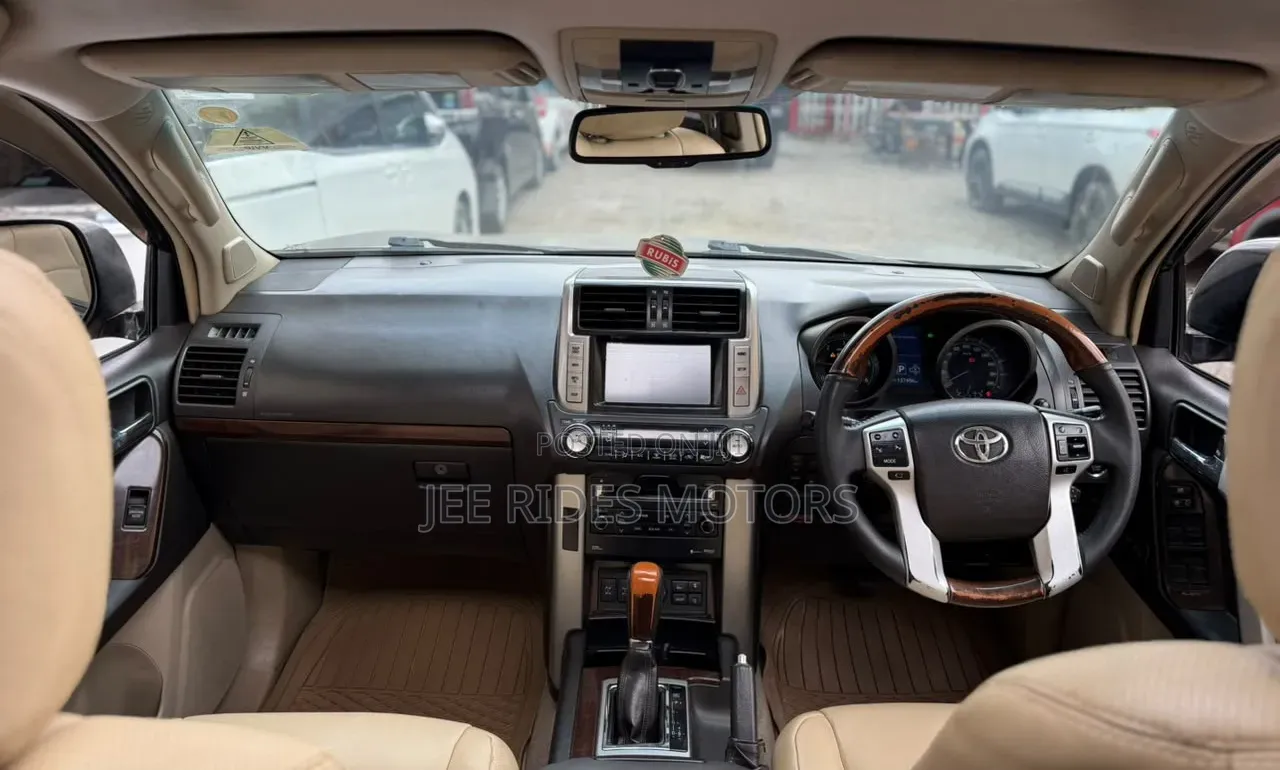Toyota Land Cruiser Prado 2012 Gray