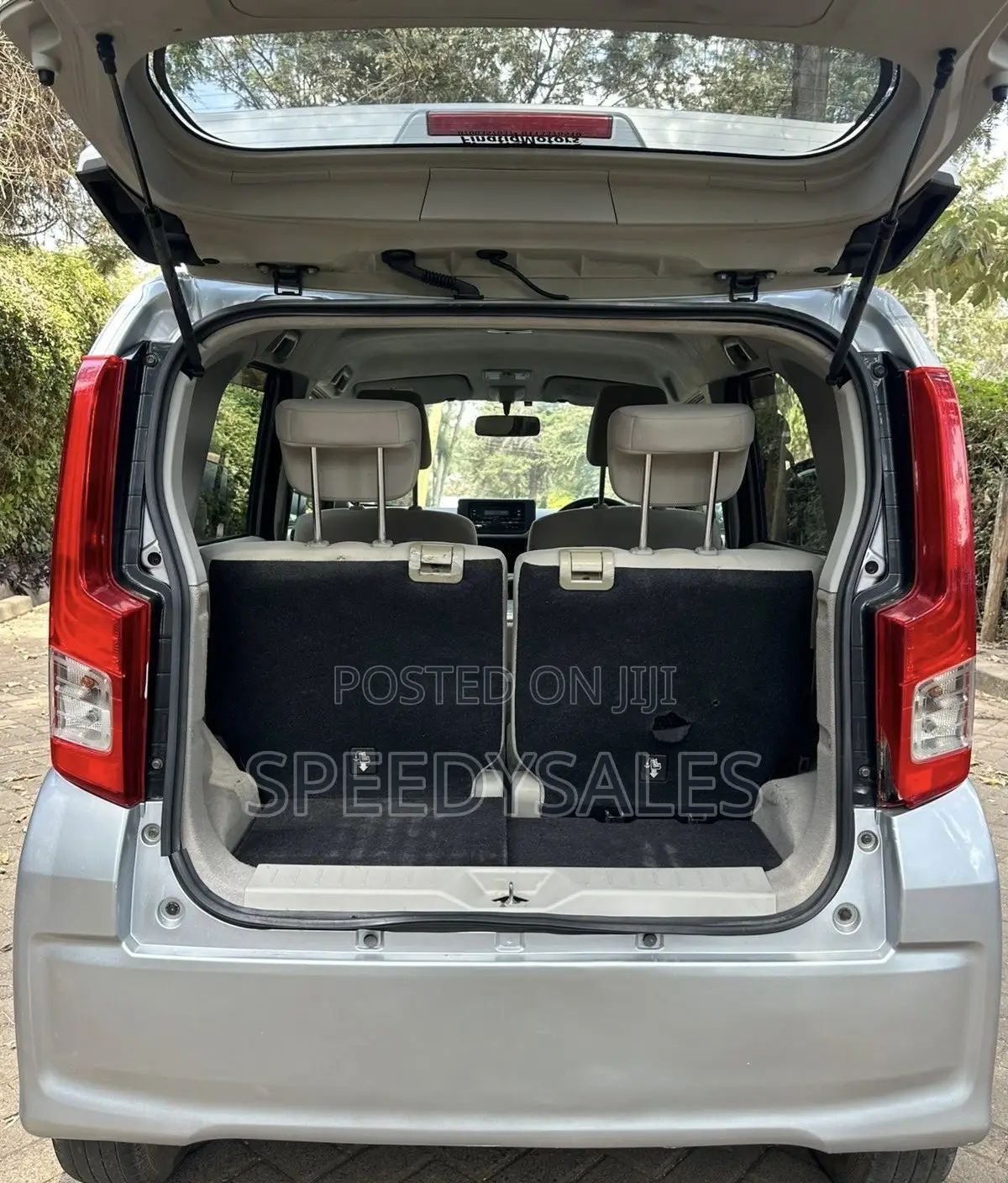 Daihatsu Move 2017 Silver