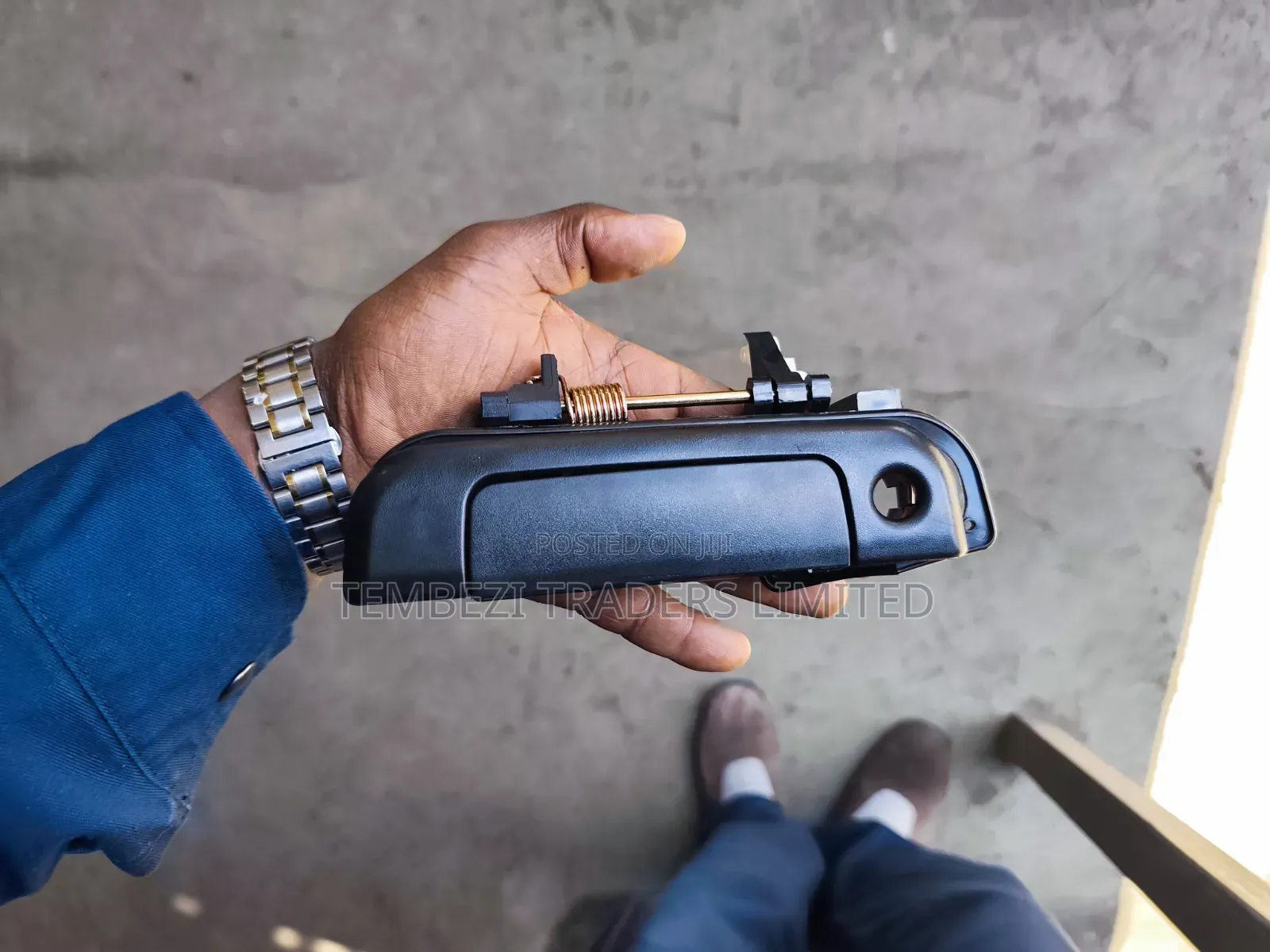 Toyota Hiace Shark 5L / 3L Outer Door Handle – Brand New