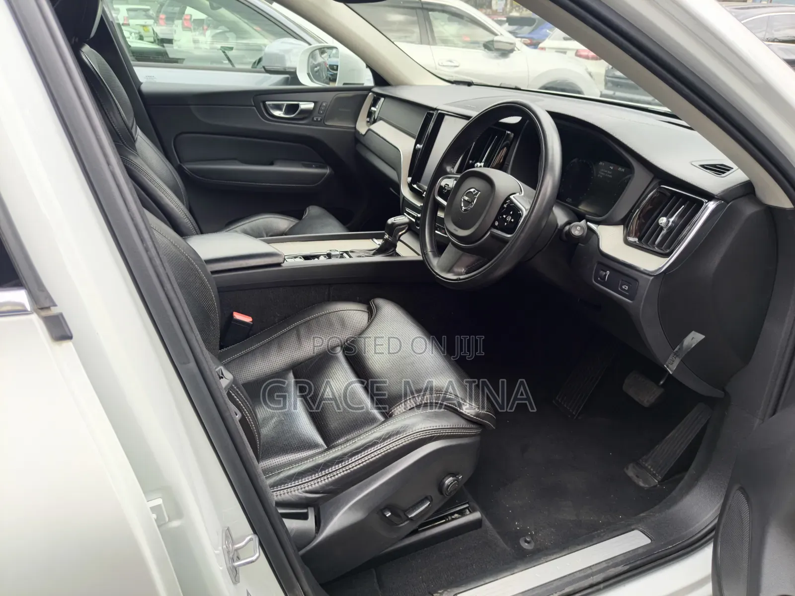 Volvo XC60 2019 White