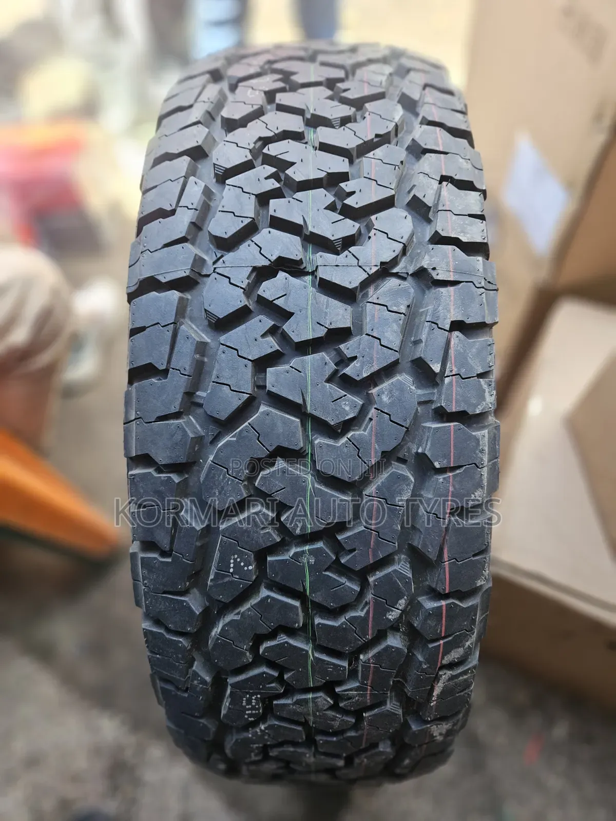265/70r17 Comforser Tire