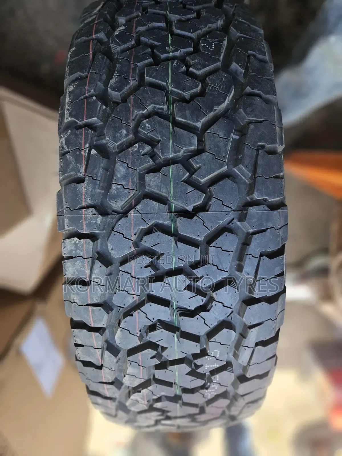 265/70r17 Comforser Tire