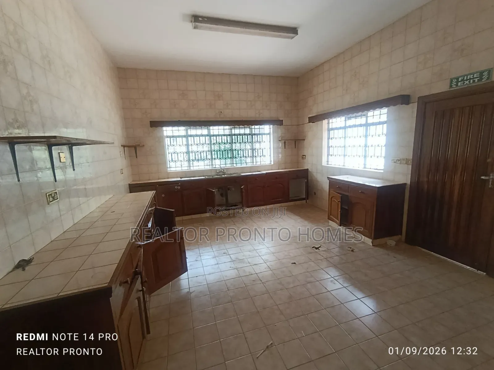 Commercial 7 Bedrooms House for Office Use in Lavington