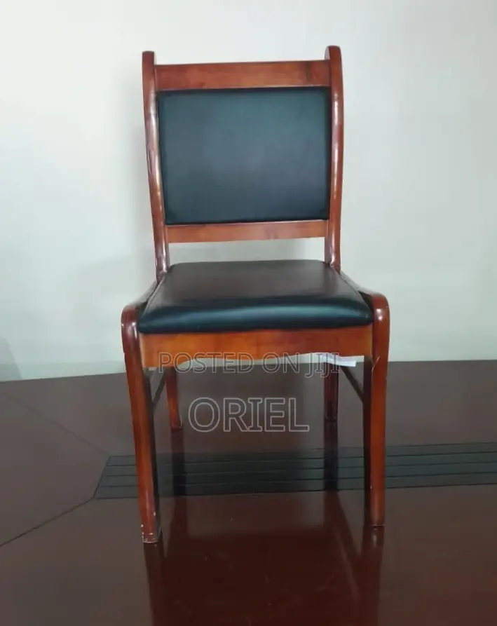 Office Chair : Wooden Frame Leather Padded Office Chair