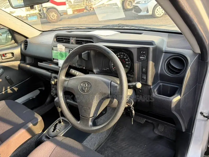 Toyota Probox 1.5 DX Comfort 2WD 2021 Silver