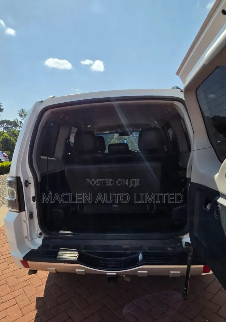Mitsubishi Shogun 3.2 Di-Dc GLS 2010 White