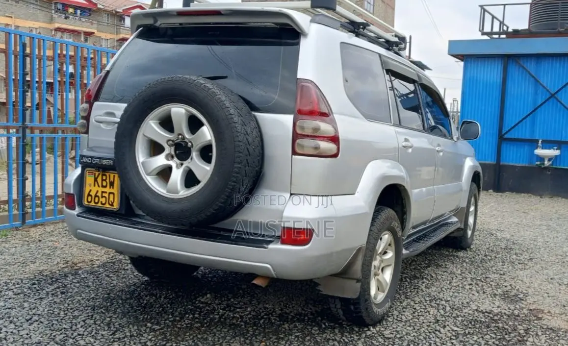 Toyota Land Cruiser Prado 2006 Silver